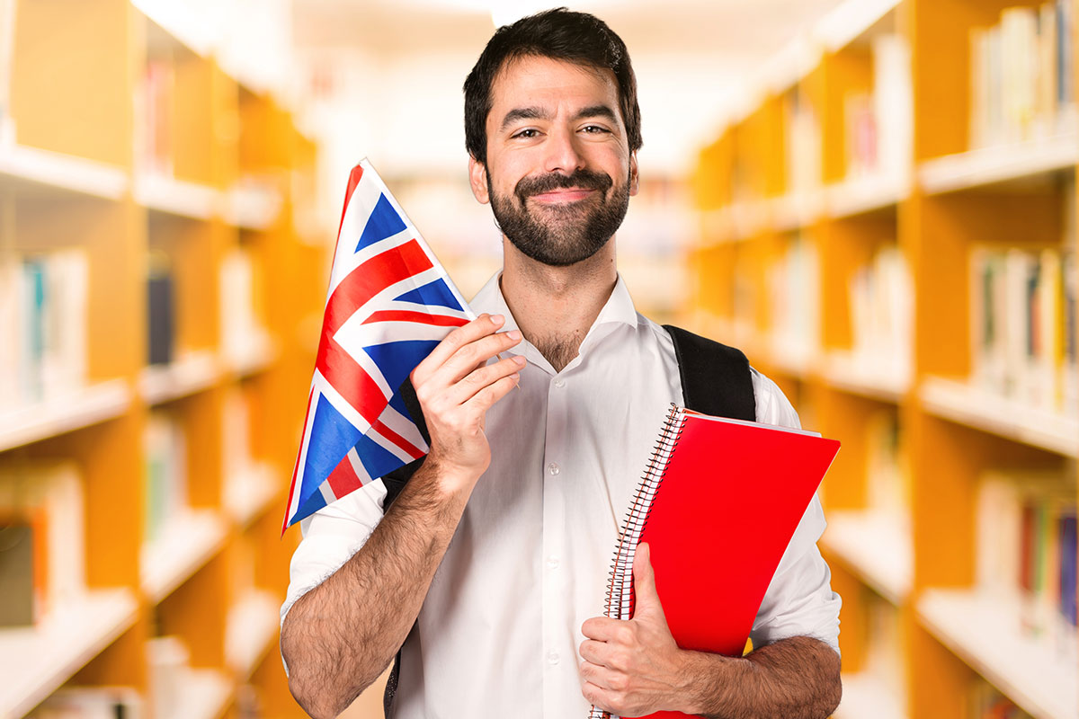 Kariyer Basamaklarını Hızla Tırmanın: İngilizce Bilmenin Size Kazandıracağı 3 Süper Güç